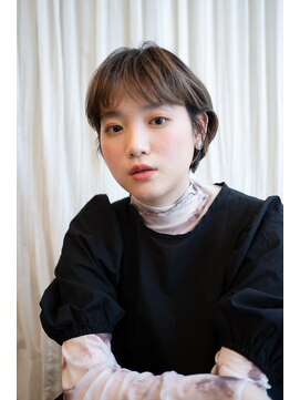 マグノリア オモテサンドウ(MAGNOLiA Omotesando) 柔らかくまとまるコンパクトショート・・・HINATA