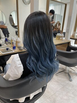 エリス ウメダ(Eliss umeda) グラデーション×ターコイズブルー