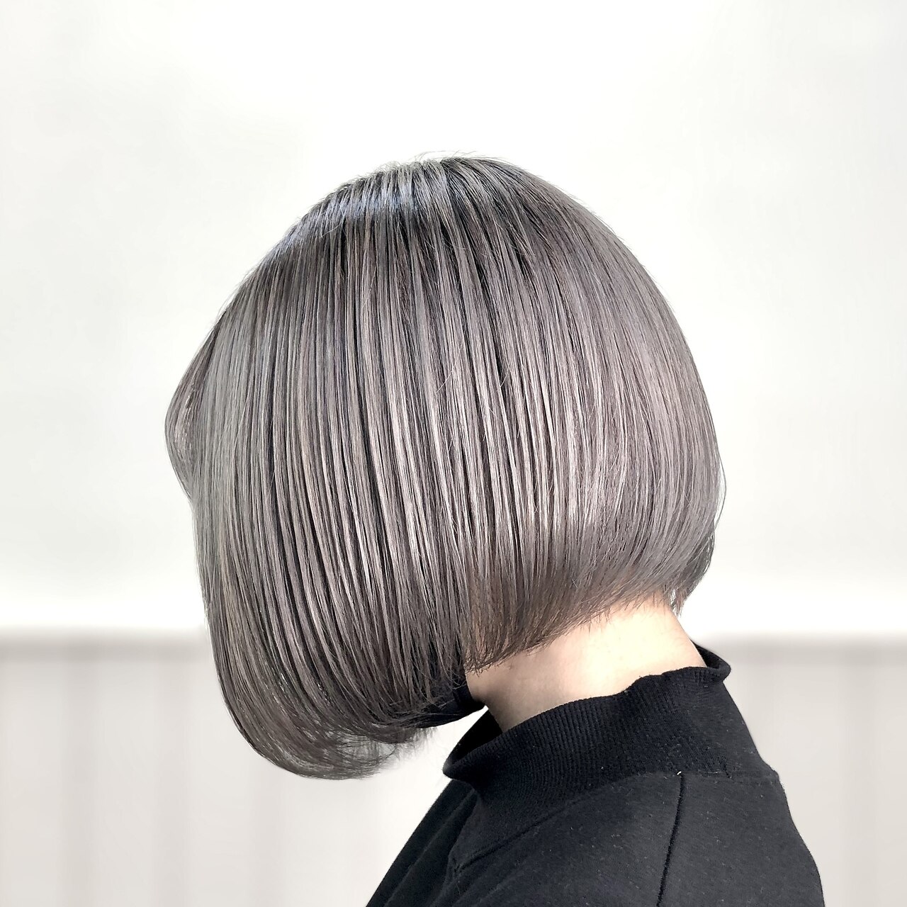 襟足スッキリボブのシアーグレージュ：L160520459｜コネクトヘア