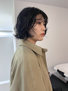 シイ(SIE) ボブ×カーリーパーマ