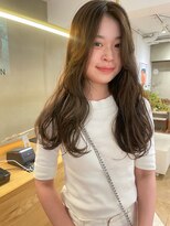 ローレン(LOREN)&nbsp;透明感髪質改善ベージュダブルカラーミルクティーグレージュ