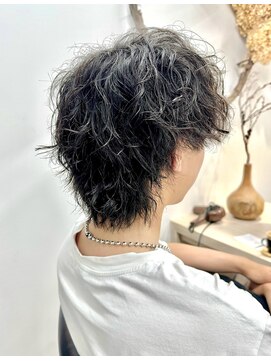 サロンドジョー(salon de joe) ウルフツイストスパイラルパーマ奥東 巧真