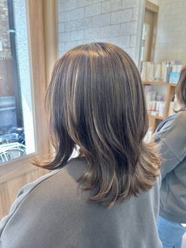 サロンドアンアリー(Salon de an Ally) ミディ白髪ぼかしハイライト20代30代40代50代六町