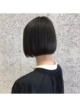 シロ(CiLO) ボブ