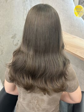 アロ 大阪梅田(alo) 【megumi 】オリーブベージュ《大阪梅田駅》