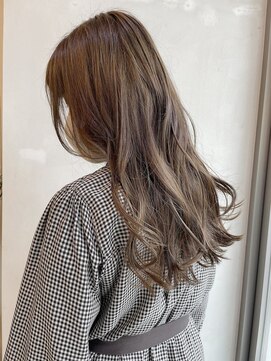 ヴァンカウンシル 松本店(VAN COUNCIL) 透明感のあるベージュカラー