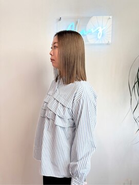 グランツ(GLANZ) ぱつっと切りっぱなしスタイル