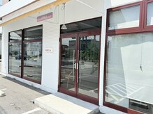 ジゼラ(GISELA)の雰囲気（ワインレッドの可愛い看板が目印♪♪）