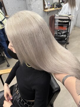 ワン(ONE) ホワイトベージュ