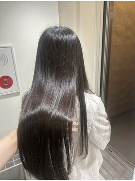 ナビバイケンジ(NaVI by KENJE) トリートメントで艶髪♪