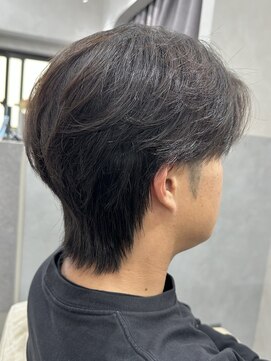 ダウンパーマで韓国風スタイルマッシュウルフスタイル