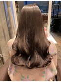 透明感のあるベージュに！