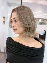 シオン(shion)&nbsp;ボブくびれミディダブルカラーブロンド_ba574762