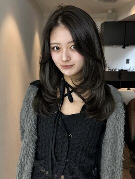 アイヴァン(AIVAN) ミディアムレイヤー オリーブベージュ まとまりレイヤーii