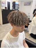 メンズパーマブラウンベースホワイトメッシュ縦落ちツイスパ