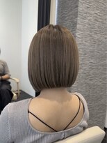 アオ(Ao)&nbsp;髪質改善カット ミニボブ アッシュグレージュ