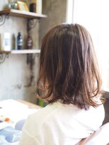ノエル ヘアー アトリエ(Noele hair atelier)&nbsp;THROWアッシュ×外ハネ×クセ毛風ミディ