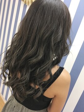 ノア ヘア リラックス(noa hair relax) カーキグレー×ヘッドスパ