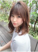 大人かわいいフェザーバング愛されミディ小顔ベージュ30代吉祥寺