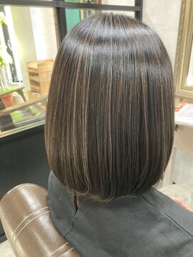 ロミータ by P.C.H(Lomita) ハイライトカラー