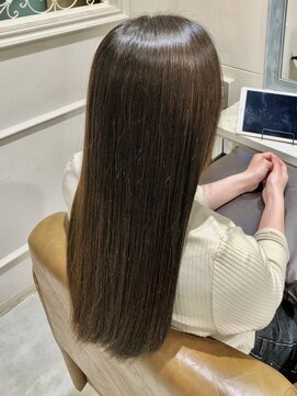 フレーム へアアンドトリートメント 天王寺北口店(FRAME) [FRAME 天王寺北口店] 艶カラー透け感アッシュブラウン