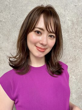 ジョエミバイアンアミ(joemi by Un ami) 【joemi】大人きれいなラフミディアムスタイル(小倉太郎)