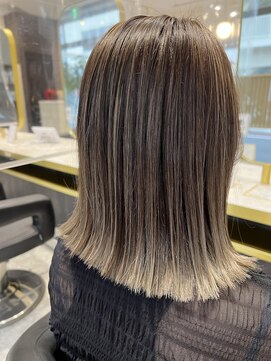 アース 春日部店(HAIR&MAKE EARTH) ハイライト×切りっぱなしボブ