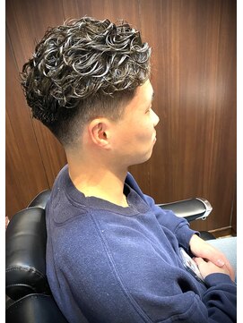 ヒロギンザ 銀座一丁目店(HIRO GINZA) 宮城リョータ風パーマ×スキンフェード