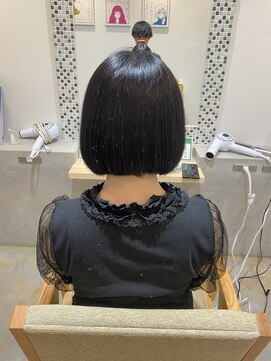 コレット 宇都宮(collet Gigi) 斜めバング/グレージュカラー/デザインカラー/グレーブラック