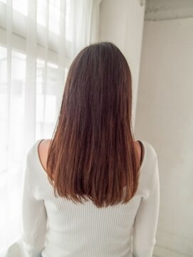 チェス(CHESS) 前髪シースルーナチュラルセミロング