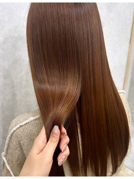 ウノ ア ウノ(uno a uno) 艶髪ロング