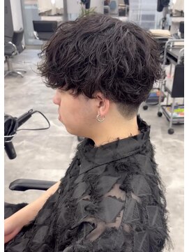 オム ブランシェ(HOMME BLANCHE’) 【Natsuki】ゆるふわシャドウパーマ