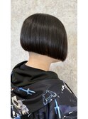 ツーブロックボブ×コンパクトシルエット