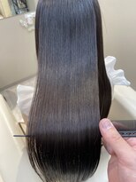シュヴーブリヤン(cheveux brillants) 美髪縮毛矯正乾かすだけで毛先までまとまる艶髪ストレートロング