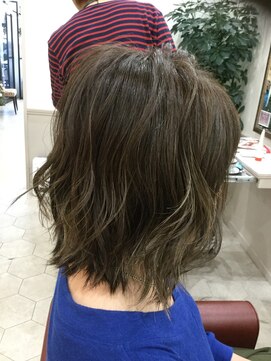 ジゼル(giselle by Do Do) 外はねボブ