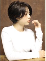 シアンデルカ(CYANDELUCCA)&nbsp;大人の前下がりシックショート。