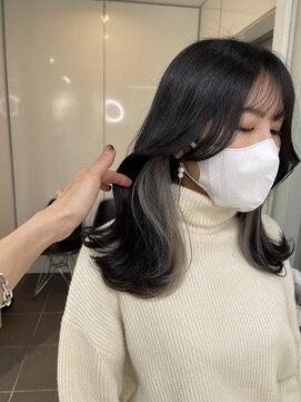 アライブ ハラジュク(ALIVE harajuku) ホワイトシルバーイヤリングryota