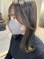 ティア(Tia.)&nbsp;(韓国風/くびれヘア/縮毛矯正/前髪/サイドバング/小顔)