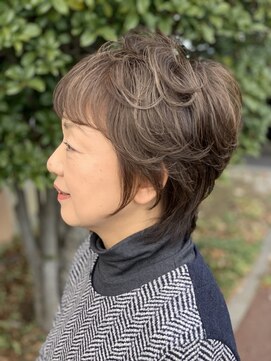 アルファサリダ(ALPHA SALIDA) ミセス・トップふんわりボリュームパーマ・ひし形シルエット