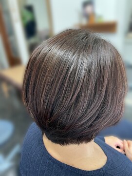 美容室まなざし まとまりショート