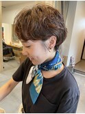 ショートボブパーマ20代30代40代イヤリングカラー大人可愛い