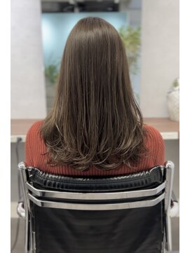 オウル(Owll) ◆◇大人可愛いローレイヤーを入れたセミロング◇◆