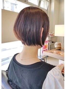 フロア(FLOOR) #すらっと見えます#お首スッキリ#レイヤーボブ
