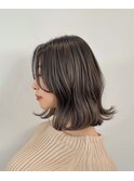 切りっぱなしロブ ハイライト ベージュ