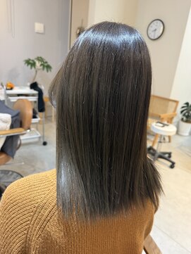 トッキー(tokki) オリーブグレージュカラー