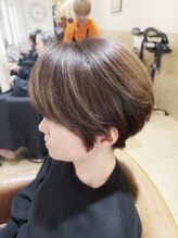 アンベリー(embellie) 2025トレンド【スモーキーグレース・ショート】