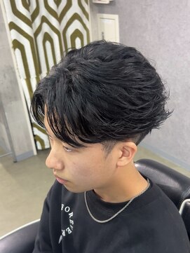 メイン(MENIN) 【Insta@s_ora__menin】フェザーパーマスタイル[相模大野/町田]