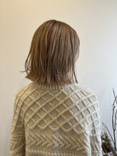 リミックスヘアー(Re:mix hair) 切りっぱなしボブ×ハイトーンベージュ