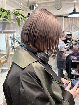 ロマリア 渋谷 渋谷宮益坂(Lomalia) 乾かすだけでキマる髪/馴染むハイトーングレージュボブ