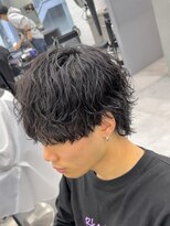 オーバルバイアピッシュ(OVARL by apish)&nbsp;縦落ちパーマツイストスパイラル波巻きスパイラルシャドウパーマ